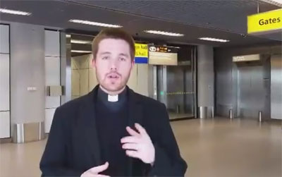 Onderweg naar Rome legt kapelaan Johannes van Voorst op zijn Facebook pagina uit wat het voor hem betekent.