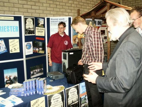 Mgr Punt op de Katholieke Jongerendag