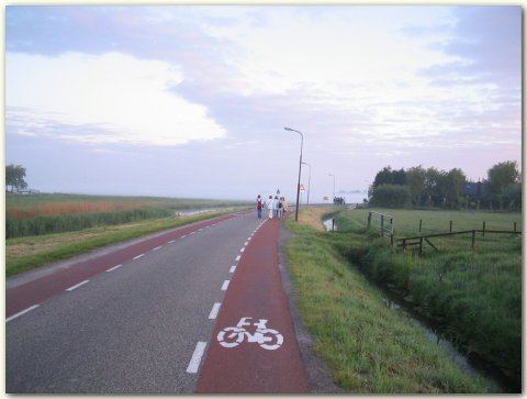 Onderweg naar Heiloo, het wordt al iets lichter...