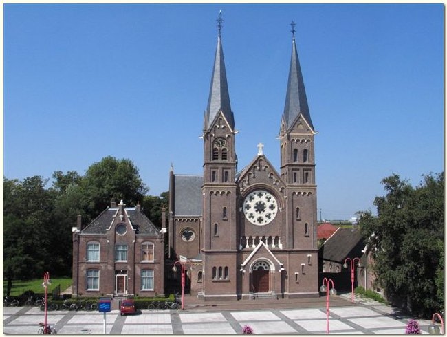 Stationskerk Duivendrecht