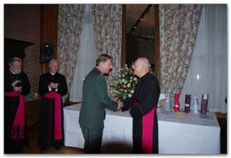 Vicaris-generaal Mgr. Frans Kuttschrütter neemt afscheid Militair Ordinaat