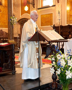 Mgr. De Groot tijdens zijn jubileum in juni 2010