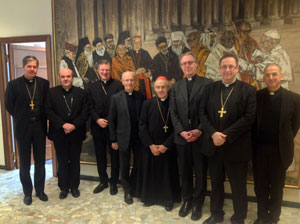 Groepsfoto met kardinaal Tauran