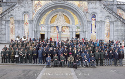 Groepsfoto militaire bedevaart 2015