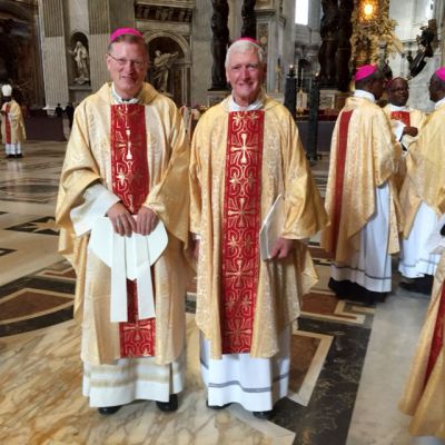 Mgr. Hendriks tesamen met Mgr. Hurkmans in de Sint-Pieter