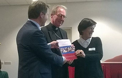 Ds. Rne de Reuver, Mgr. De Korte en Christien Bronda