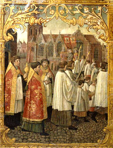 De Middeleeuwse processie loopt voor het lof binnen in de Oude Kerk