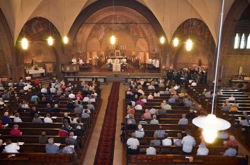 O.L. Vrouw Hemelvaartkerk Heemstede 90 jaar