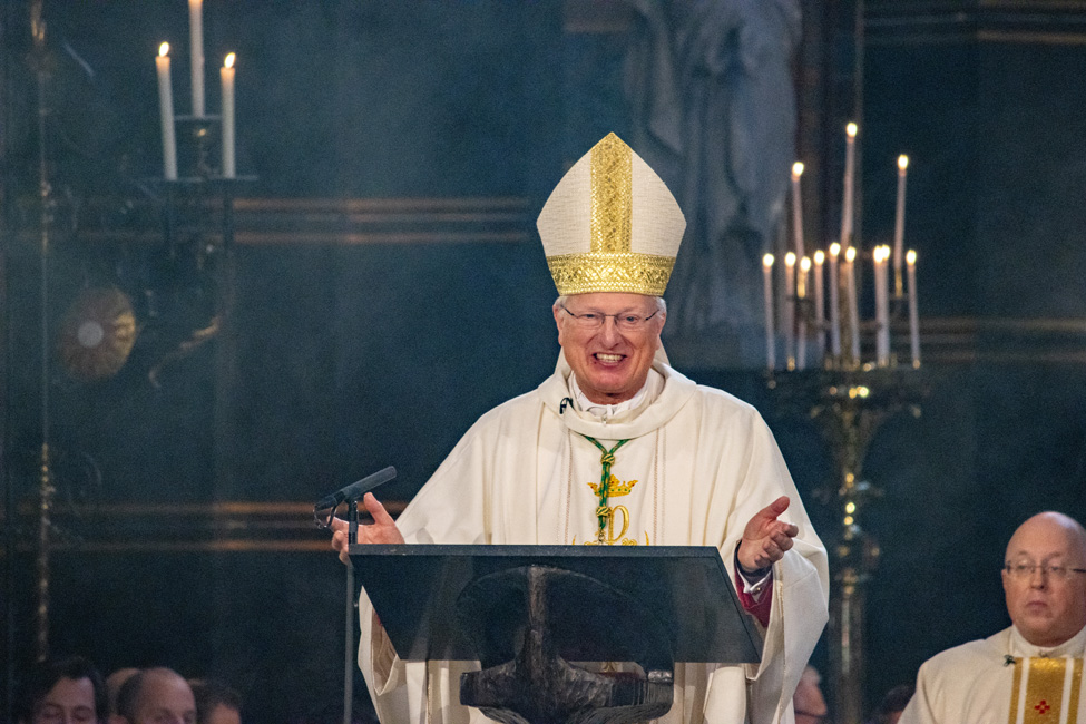 750 Jaar Amsterdam - Viering in de Nicolaasbasiliek 750 Jaar Amsterdam - Viering in de Nicolaasbasiliek