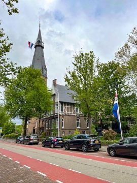 De vlag hangt al uit