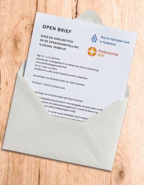 Asielwetten staan haaks op menselijke waardigheid